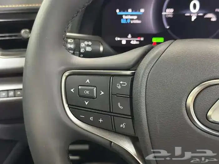 لكزس UX 300 هايبرد 2024 AH 6