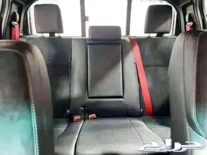 V6 هايلكس - NEW - 2025 13