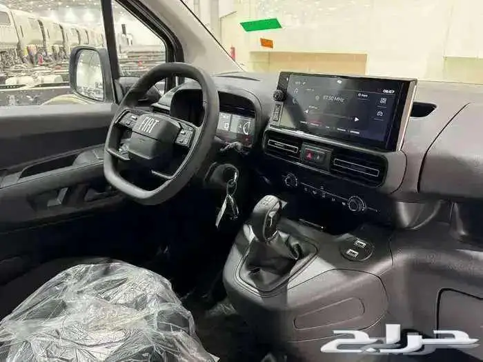 فيات فيورينو دوبلو فان بضاعة ثلاجة شركات بترومين 2025 8