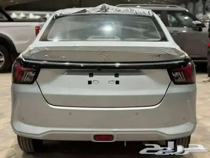 سوزوكي ديزاير استاند الشكل الجديد 2026 3