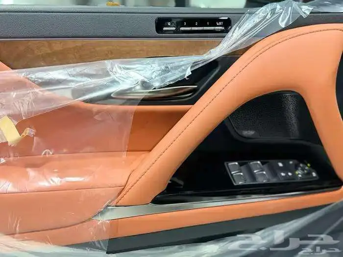 لكزس LX 600 بريمي VIP ابيض بلاك ادشن داخل - جملي نظام 50-50 11