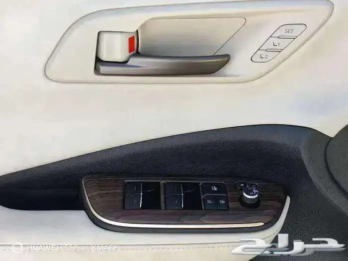 كراون بريميوم اسود 2026 6