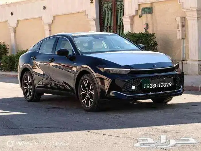 كراون بريميوم اسود 2026 10