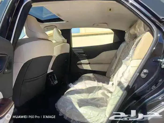 كراون بريميوم اسود 2026 21