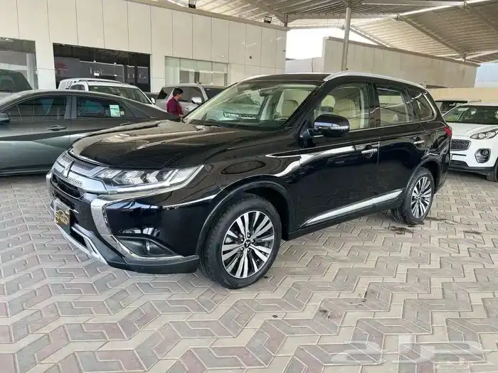 ميتسوبيشي اوتلاندر 2019 فل كامل ماشي 168 الف 2