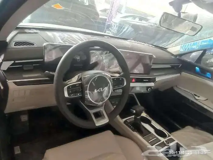 كيا كي 5 استاندر مطور 2025 فتحة 3