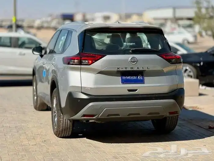 اكس تريل ستاندرد 5 مقاعد 2026 4