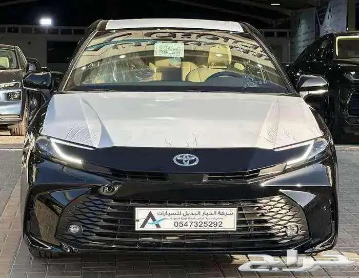 تويوتا كامري E ستاندر بنزين 2025 0