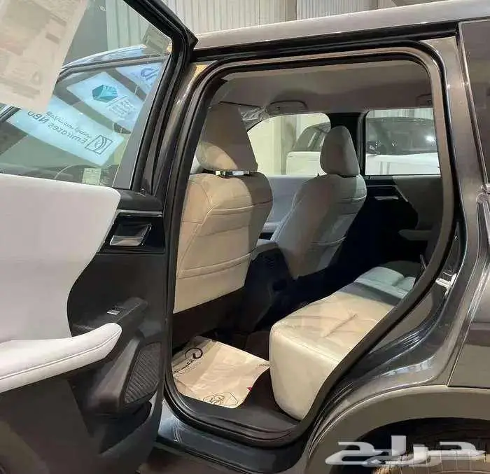 ميتسوبيشي اوتلاندر ستاندر 5 مقاعد بدون دبل 2025 اقساط 5