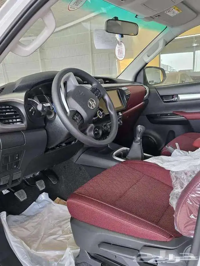 هايلوكس S -GLX غمارتين فل بنزين جير عادي 2025 لدى الحسن 4