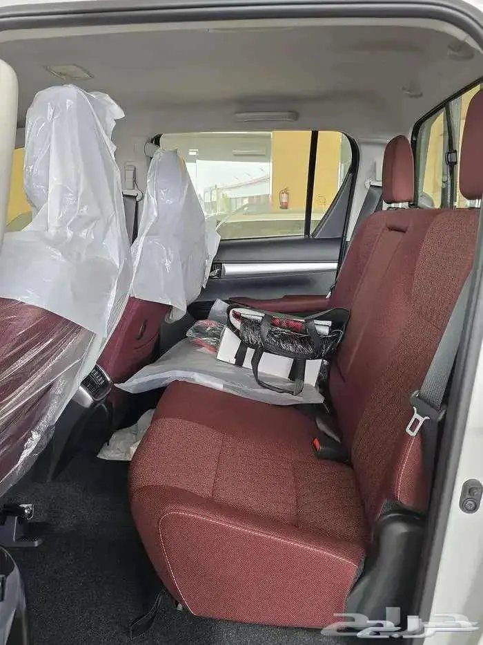 هايلوكس S -GLX غمارتين فل بنزين جير عادي 2025 لدى الحسن 6