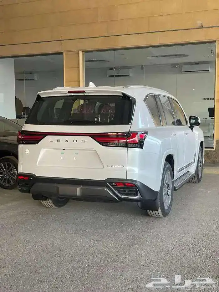 لكزس LX600 فئه AA خليجي 2025 متوفر لدى الحسن 2