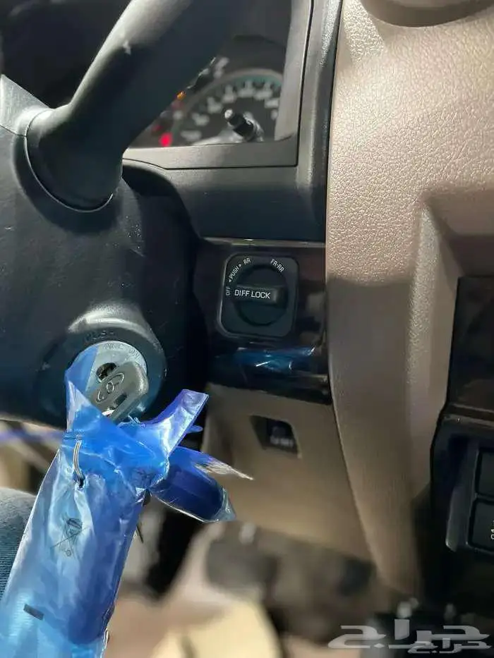 تويوتا شاص سلق بريمي قير اتوماتيك بنزين دفلك 2025 فل 6