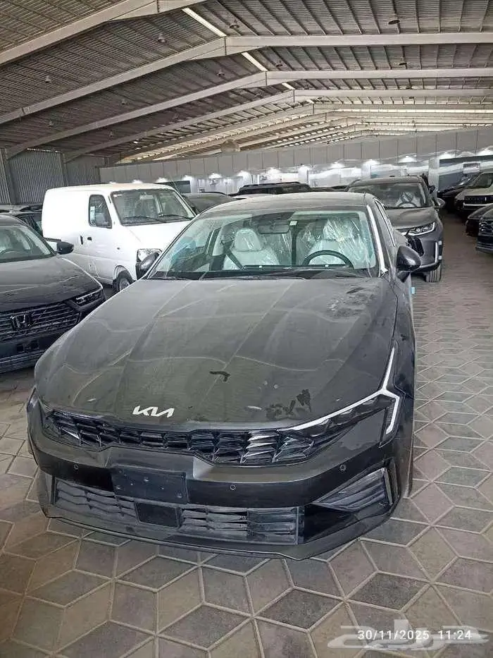 كيا كي 5 استاندر مطور 2025 فتحة 1