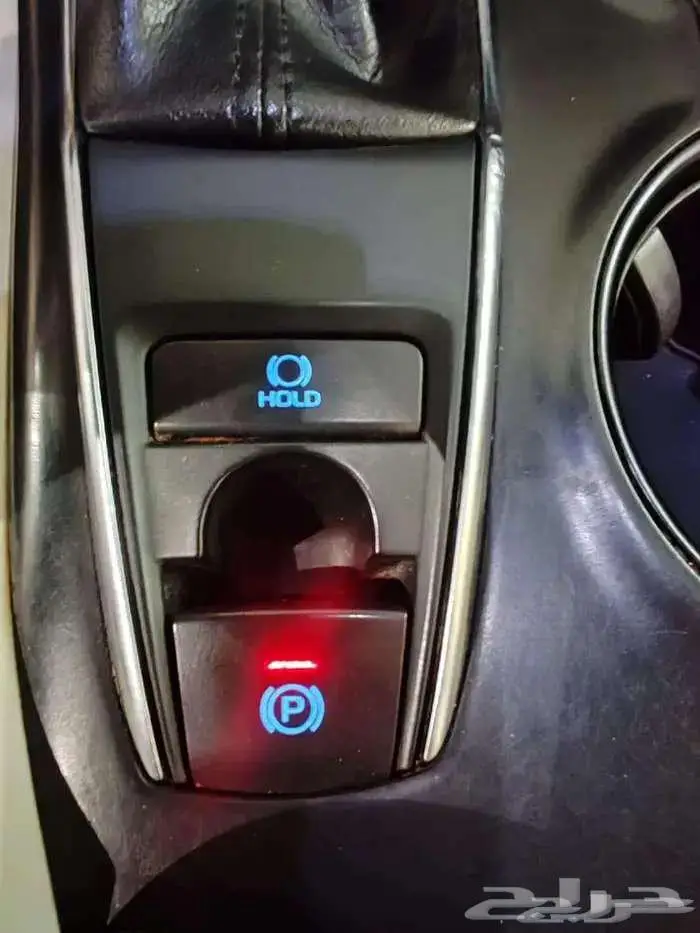 تويوتا كامريLE 2020 17