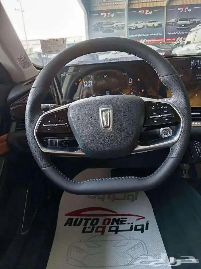 بيستون FAW B70 فخامة أوروبية بسعر صيني 7