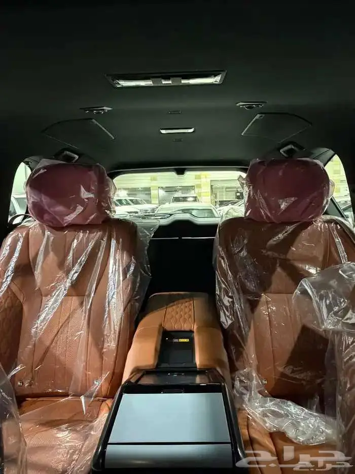 لكزس LX 600 بريمي VIP ابيض بلاك ادشن داخل - جملي نظام 50-50 7