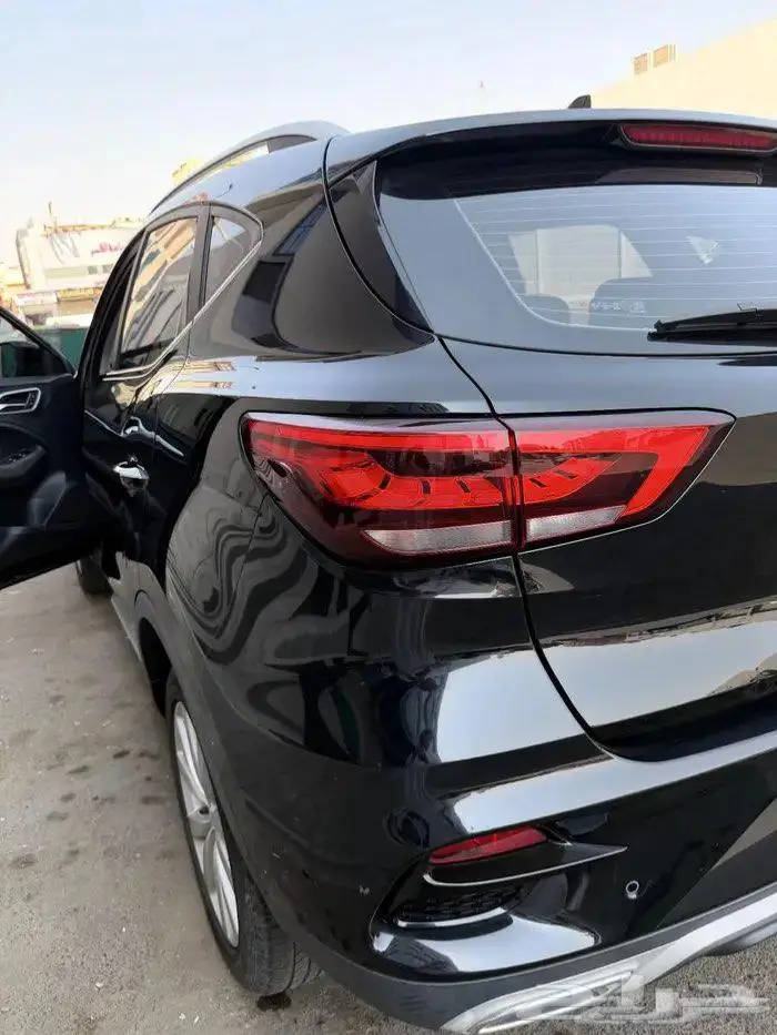 للبيع جيب MG ZS نظييف جدآ ممشى قليل ع الضمان2023 2