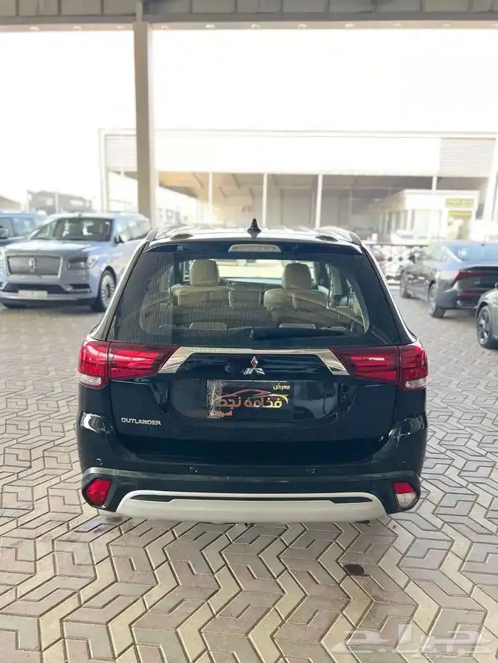 ميتسوبيشي اوتلاندر 2019 فل كامل ماشي 168 الف 4