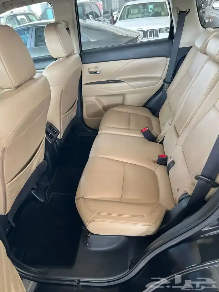 ميتسوبيشي اوتلاندر 2019 فل كامل ماشي 168 الف 13