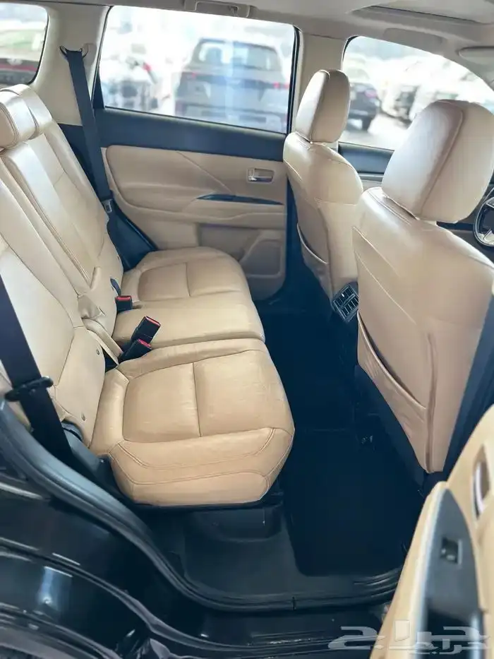 ميتسوبيشي اوتلاندر 2019 فل كامل ماشي 168 الف 14