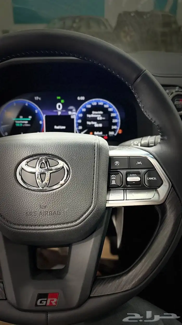 تويوتا لاندكروزر GR 2025 9