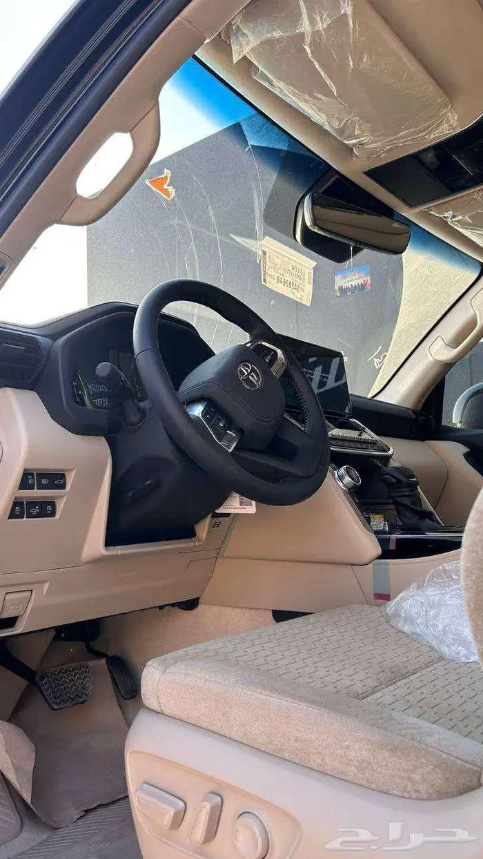 تويوتا لاندكروزر GXR L3 2025 لدى شركة عبدالمجيد الخضر 14