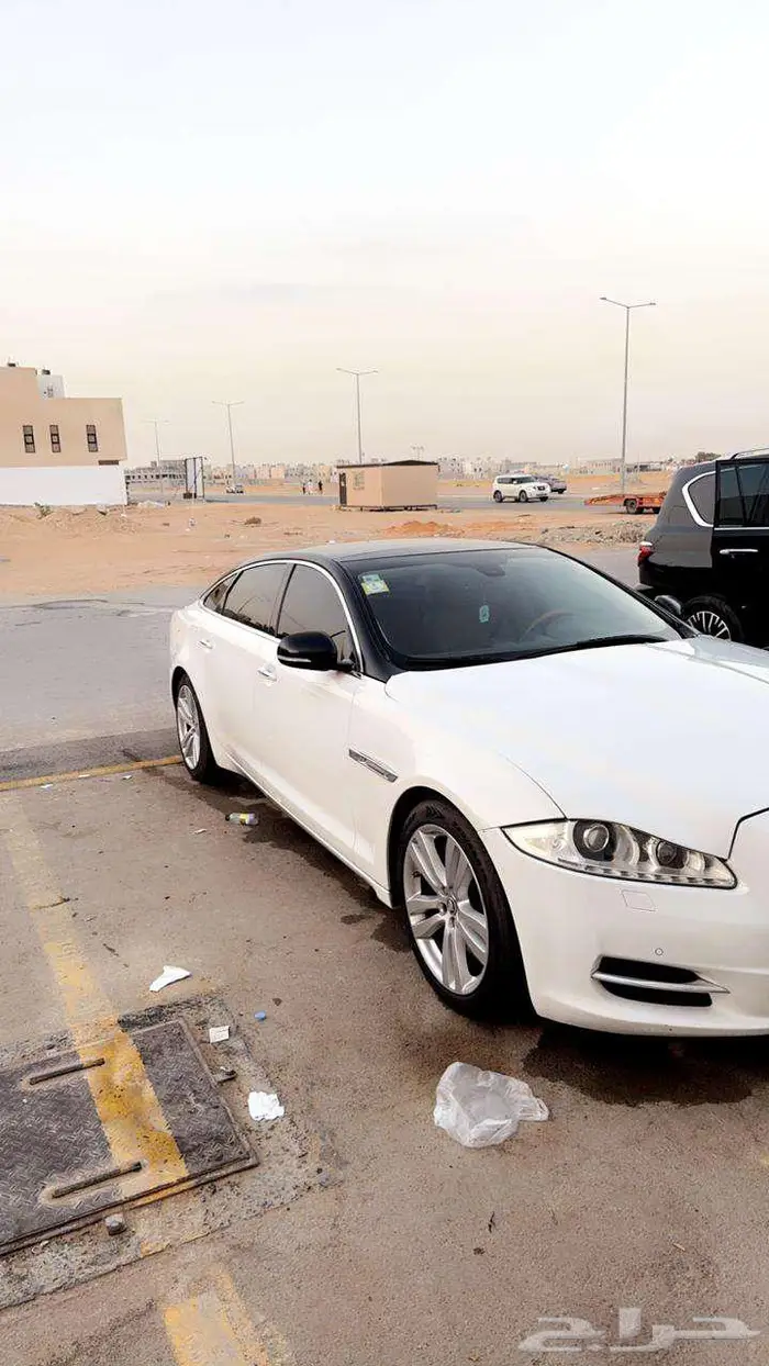 جاكوار 2013 XJL لرج اعلى فئة مخزن 1