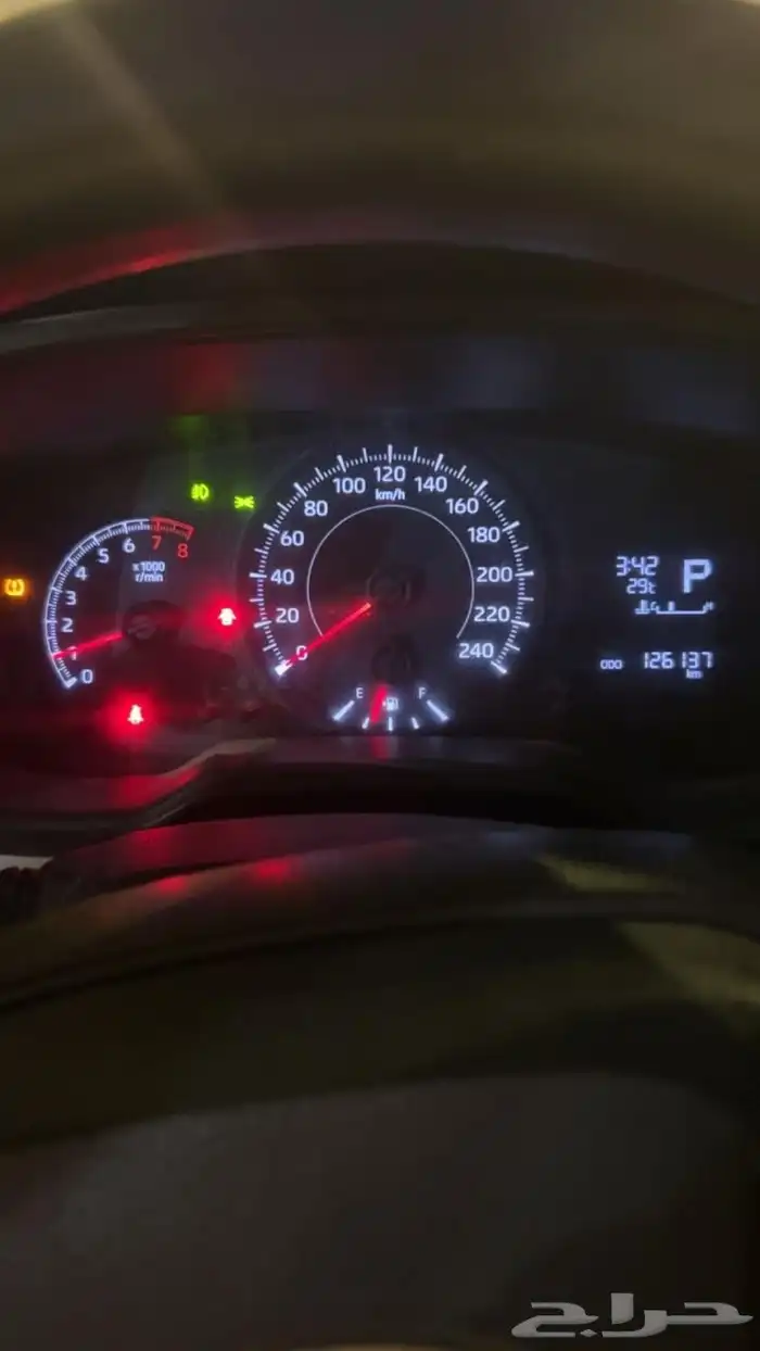 كورولا 2021 اللون ابيض للبيع 5