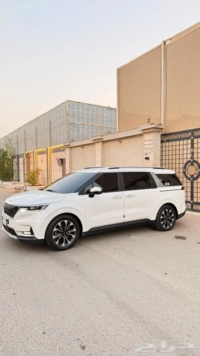 كيا كارنيفال 2021 ( ديزل ) فل كامل 1