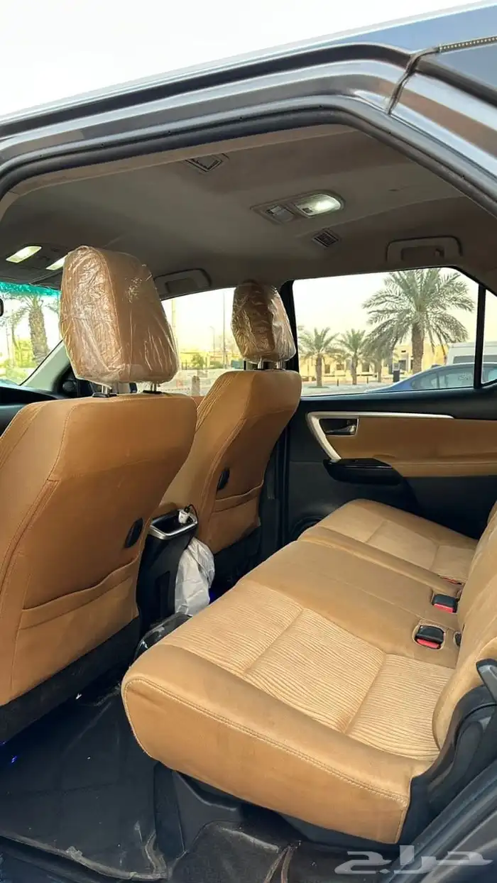 للبيع سياره فورتشنر 2016 V1 5