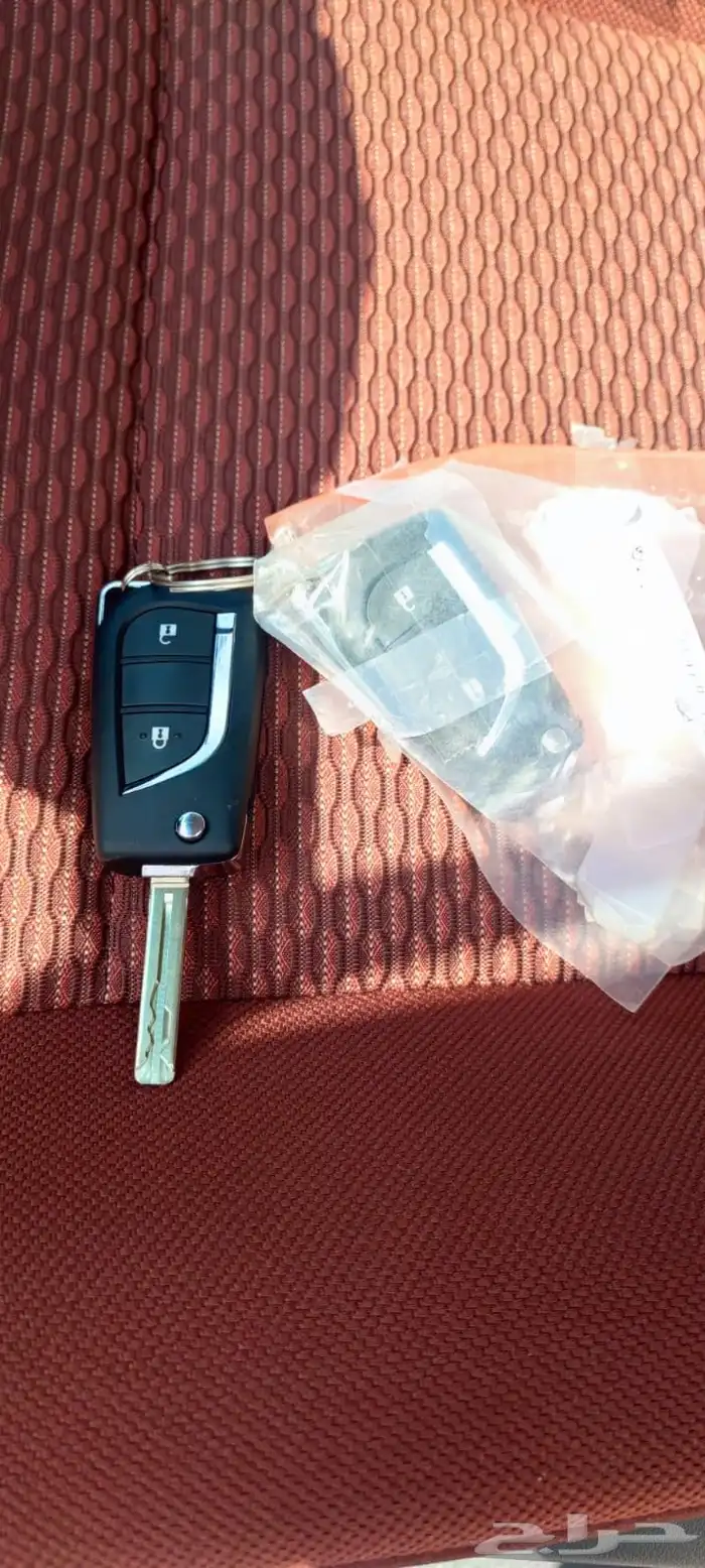 هايلوكس دبل 2025 استاندر دبل أقل سعر ب117000 شامل ضريبة 5