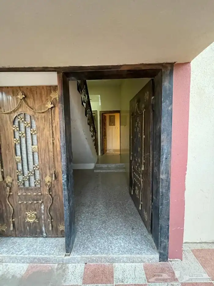 عماره للبيع تربة البقوم حي الخالديه 8