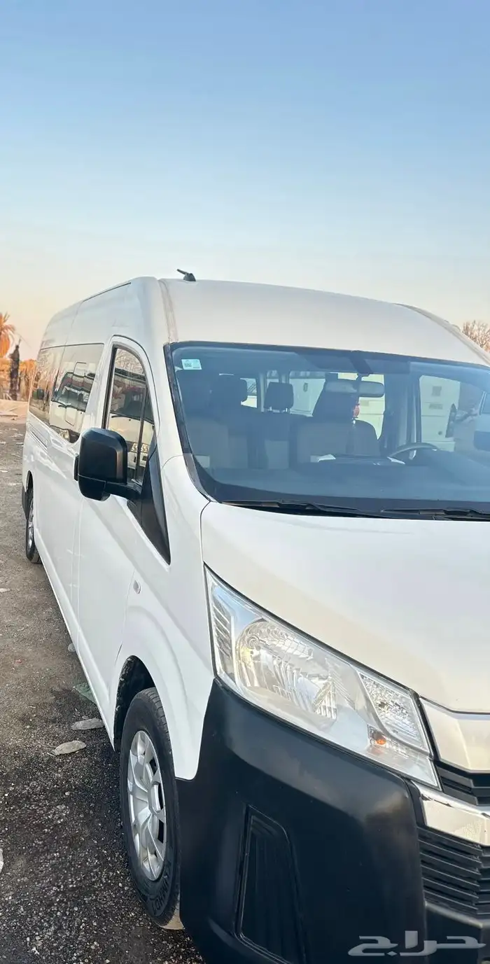 اجار باصات كوستر وهايس موديلات حديثه مع السائق في الرياض 11