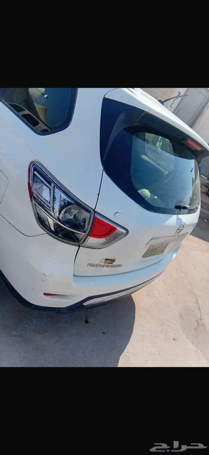سيارةباتفندر نيسان للبيع 9