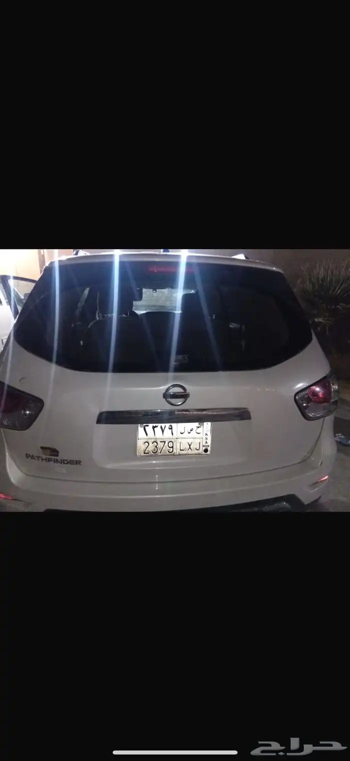 سيارةباتفندر نيسان للبيع 2