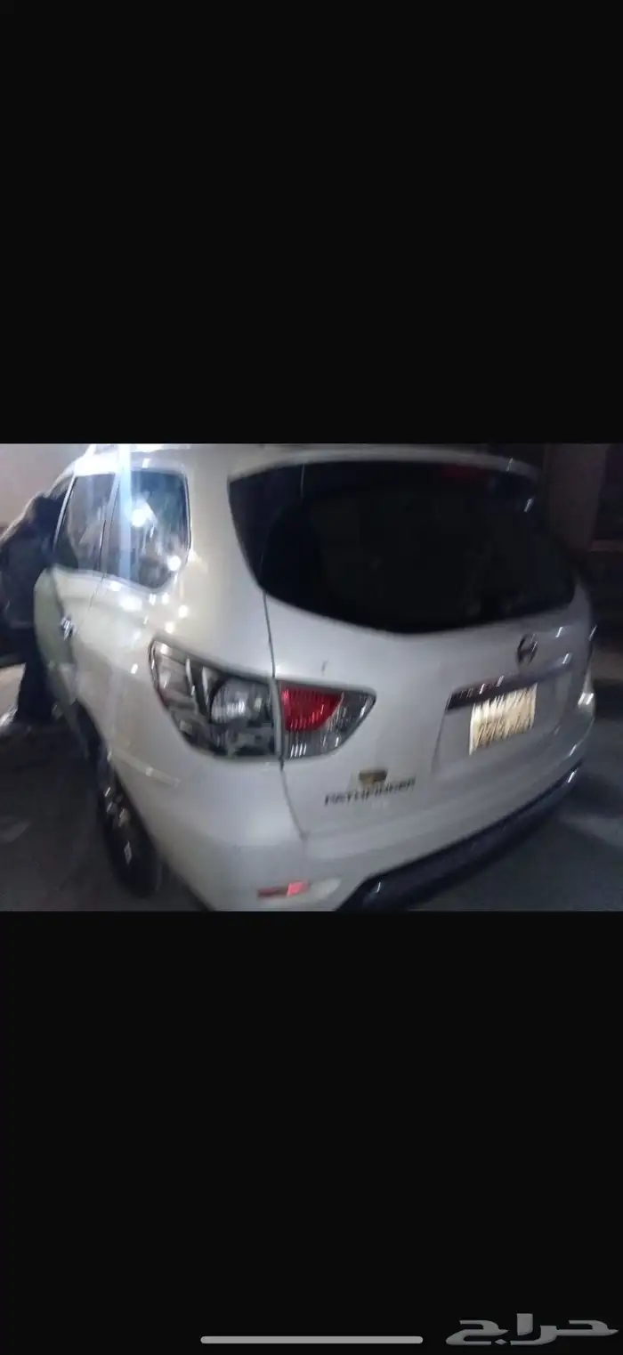 سيارةباتفندر نيسان للبيع 1