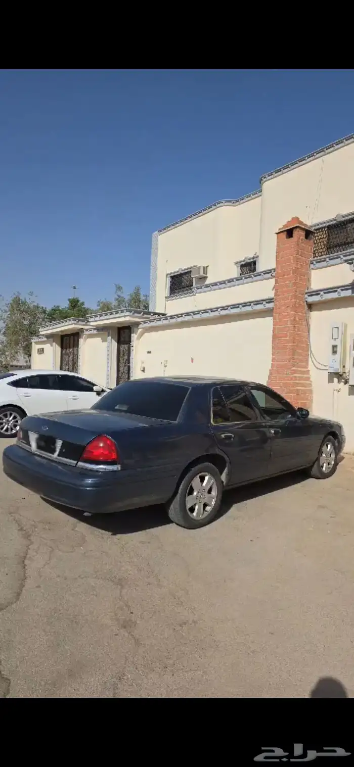 فورد كراون فكتوريا 4