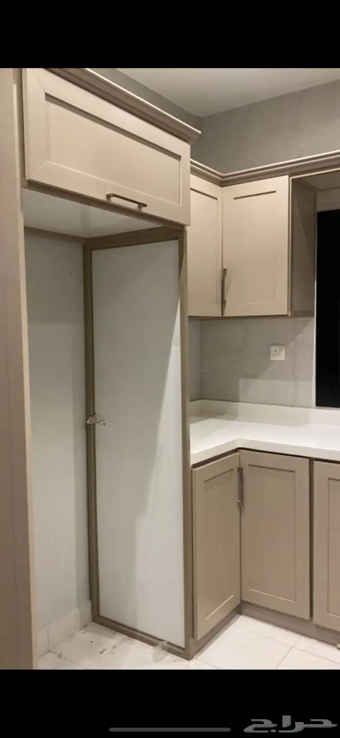 دولاب مطبخ شبه جديد ما استخدم إلا خمسه شهور 0