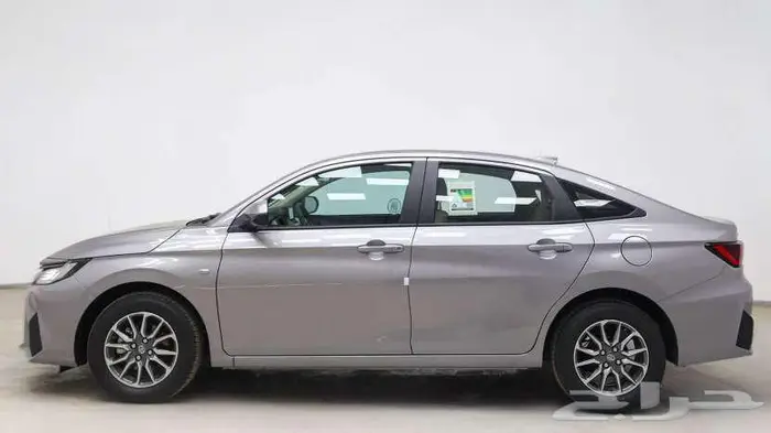 تيوتا ياريس ستاندر Y 2026 2