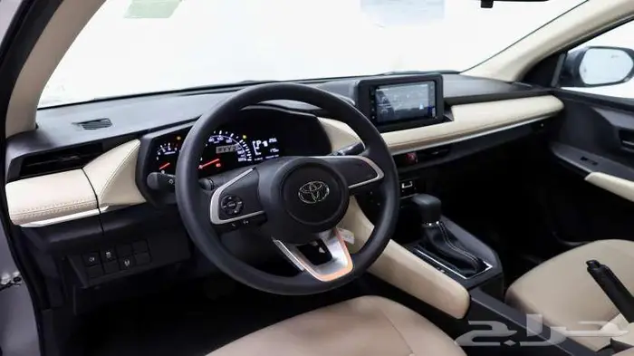 تيوتا ياريس ستاندر Y 2026 6