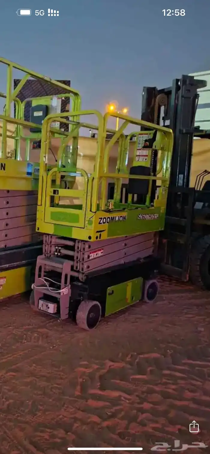 رافعه شوكيه فوركلفت سيزرلفت للايجار Forklift 3