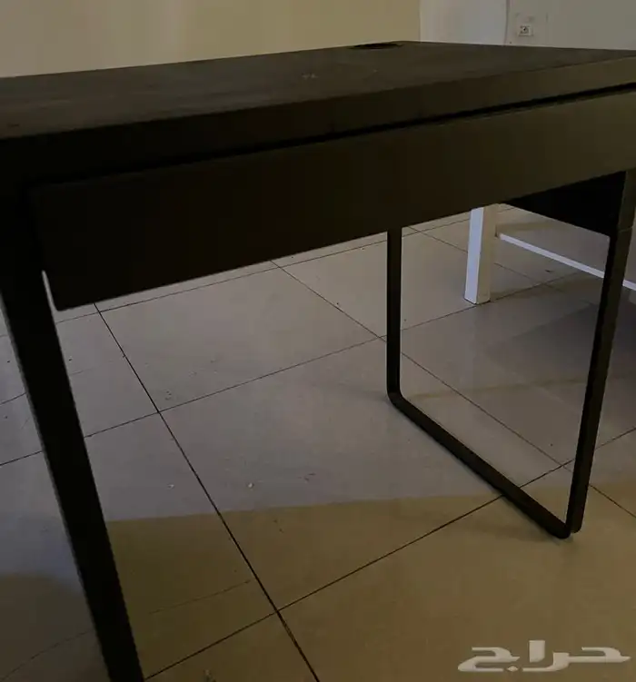 3 طاولات خشب ايكيا للبيع 0