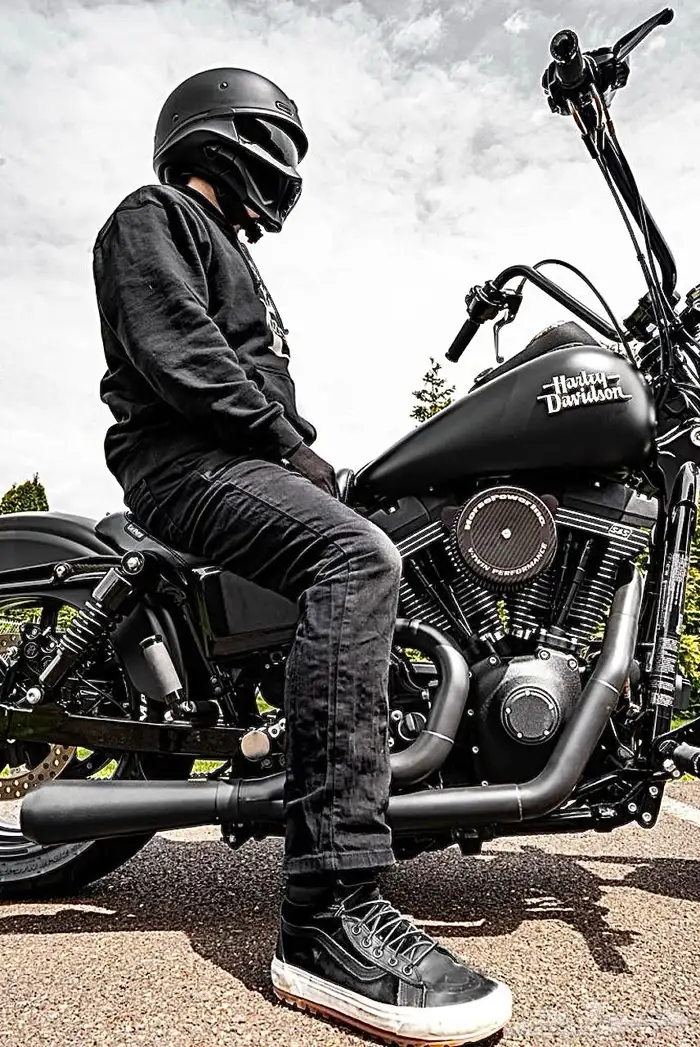 خوذة دراجة نارية سكوربيون 6