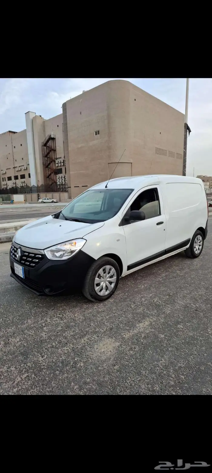للبيع دوكر فان بضاعة 2021 5