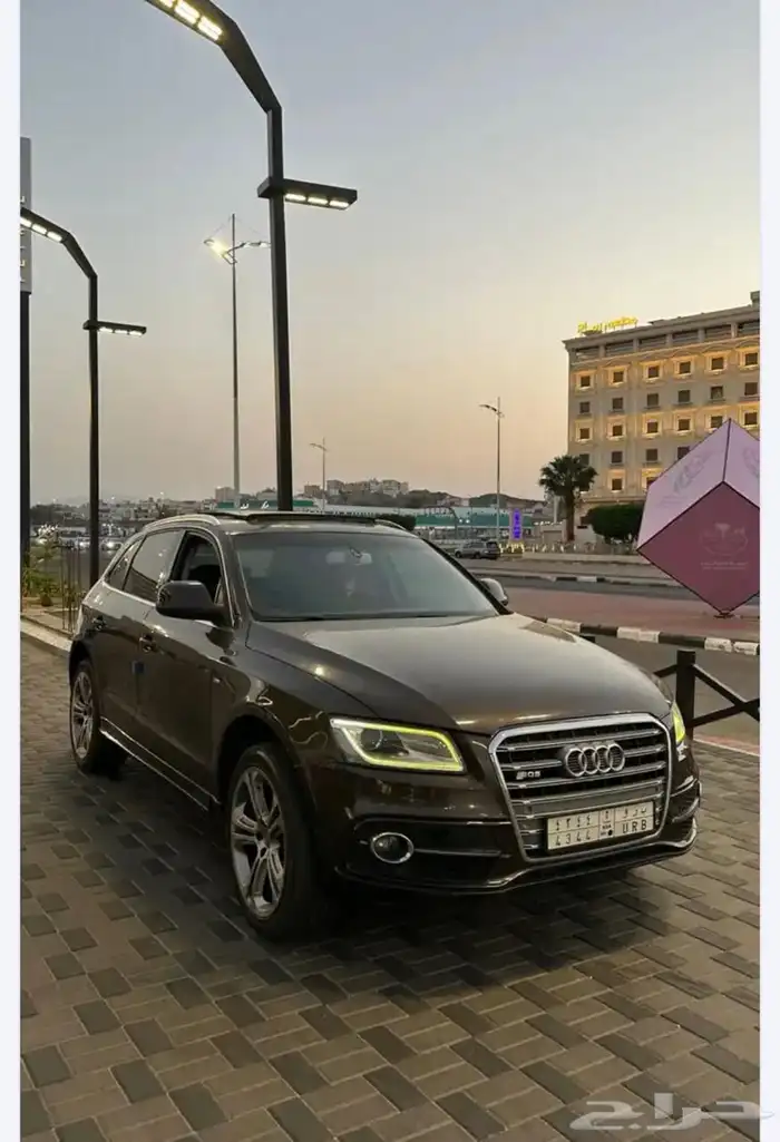 قطع غيار اودي Q5 2015 10