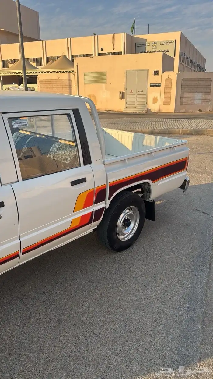 للبيع هايلوكس 88 18