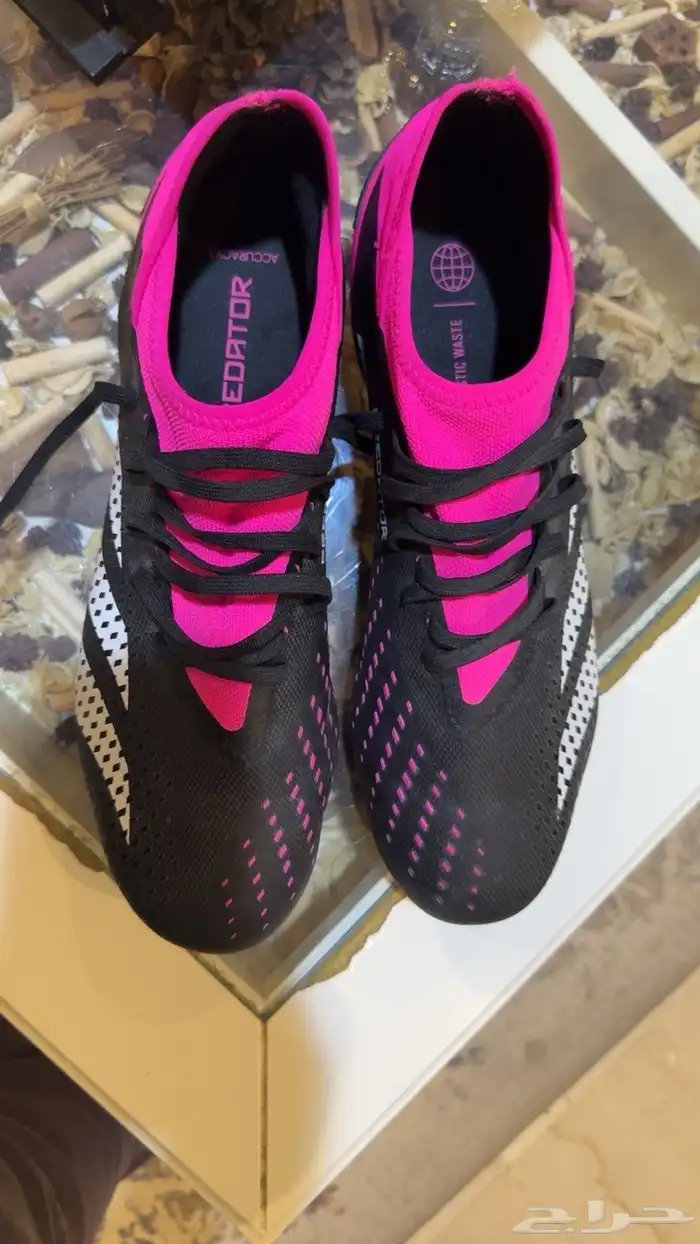 جزمة رياضية دبابيس 0