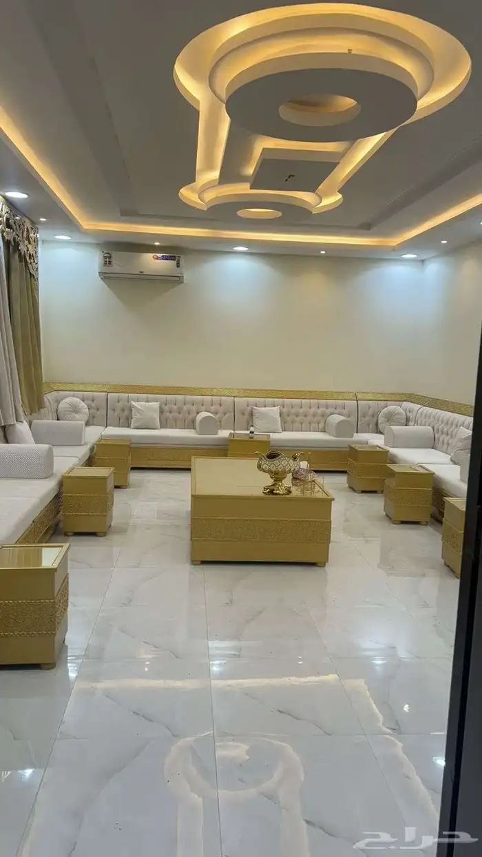 كنب مجلس 5 في 7 نظيف جدا 3