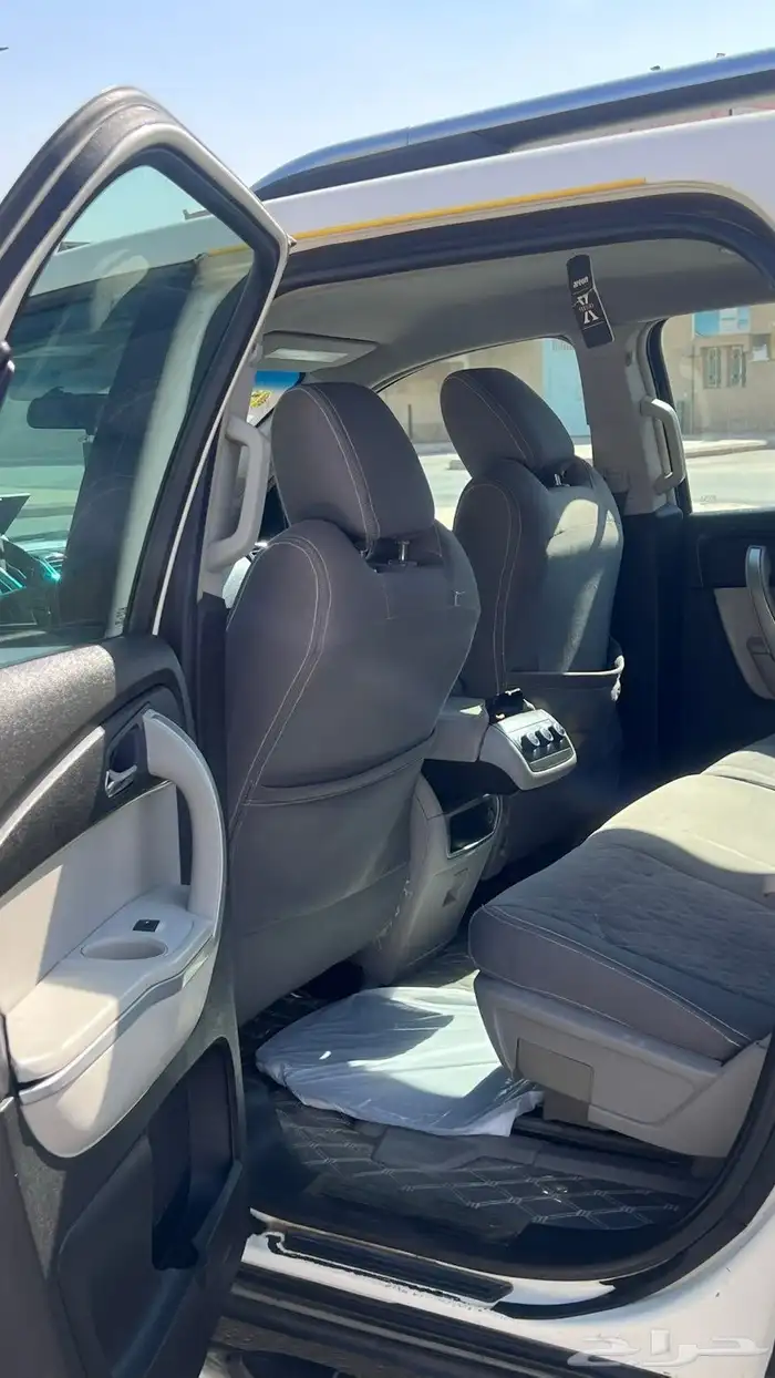 جمس اكاديا 2008 9